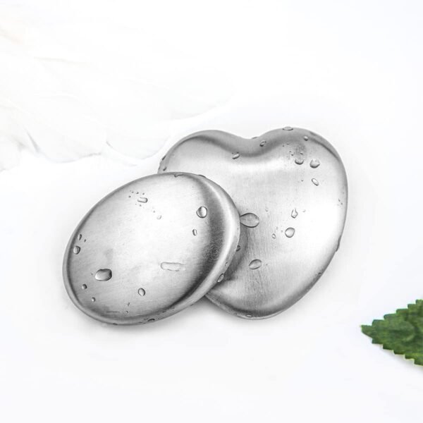 2 PCS Stainless Steel Soap, Magic Metal Odor Remover Bar Eliminating Smells Like Fish Onion Garlic Scents from Hands and Skin, Kitchen Gadgets (Heart Shape + Oval) - Image 3