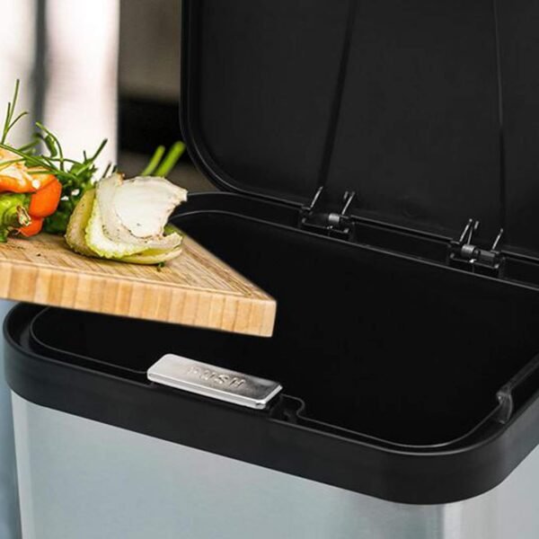 Compost Bin for Kitchen Countertop, Compost Bucket Indoor Kitchen Sealed, Food Waste Caddy, 1.13 Gallon Kitchen Compost Container with Lid, Compact and Easy Clean, Black Matte - Image 4