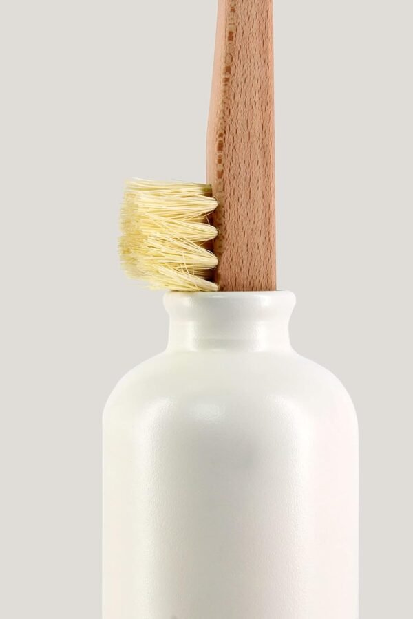 SIGG Cleaning Brush for Cleaning Water Bottles - BPA-Free - Lightweight - Hand-Washing Bottles - Made in Switzerland - Image 3