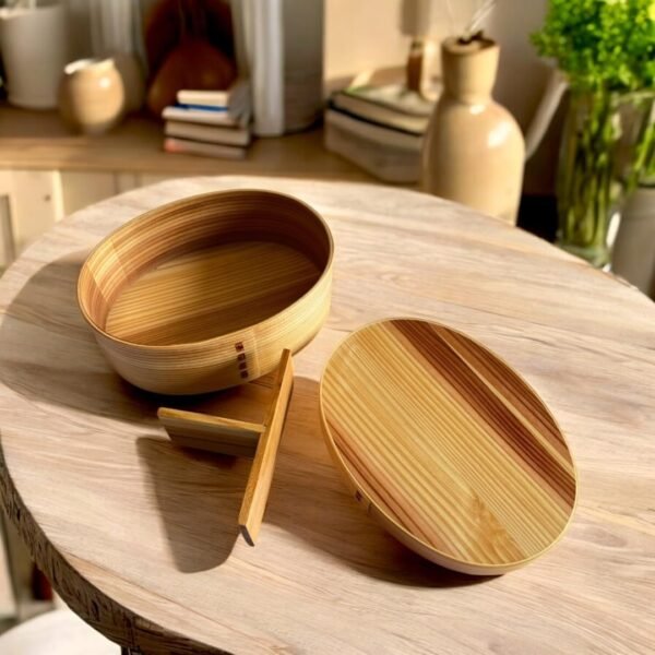 IPPINKA Japanese Magewappa Bento Box - Medium - 600 ml - Dishwasher-safe - Natural Cedar Wooden Lunch Box - Belt Included - Image 2