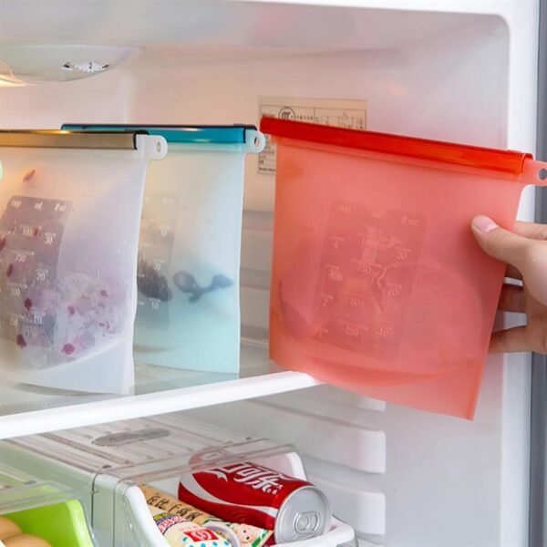 Reusable Silicone Food Storage Bags, WINDSIUUU 100% Silicone Food Grade Containers, Leakproof, Sandwich Snack Bags, Stand Up Zip Container for Soup and Leftovers, Dishwasher & Microwave Oven Safe-18OZ - Image 4