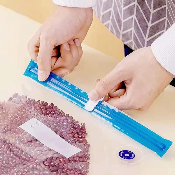 Sous Vide Bags 31Pcs, Reusable BPA Free Vacuum Sealer Bags (8.5 * 8.5in) Vacuum Food Storage Bags for Cooking/Food Storage/Microwave Heating - 24Pcs Vacuum Zipper Bags & 2 Seal Clips & 5 Air Valves - Image 7