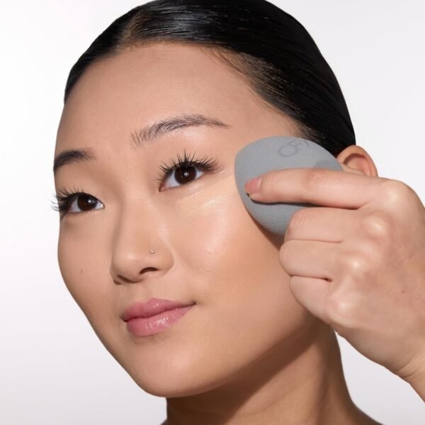 COVER FX Full Face Blending Sponge - Makeup Sponge - Biodegradable - Latex Free - Image 5