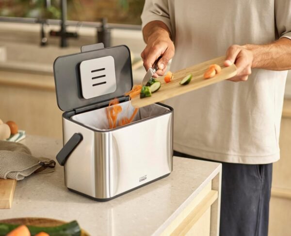 Joseph Joseph Collect 1.06 gallon/4 Liters Stainless Steel Food Compost Bin with Handle, Removable Inner Bucket and Bin Liners Storage, Includes Odor Filter and 3x Bin Liners - Image 6