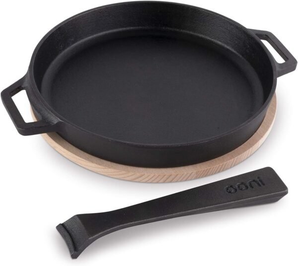 ooni Cast Iron Skillet Pan - 9" Round Cast Iron Skillet with Removable Handle and Bamboo Trivet, Cast Iron Frying Pan, Pre-Seasoned Non-Stick Oven Safe Cookware, Pizza Oven and BBQ Accessories
