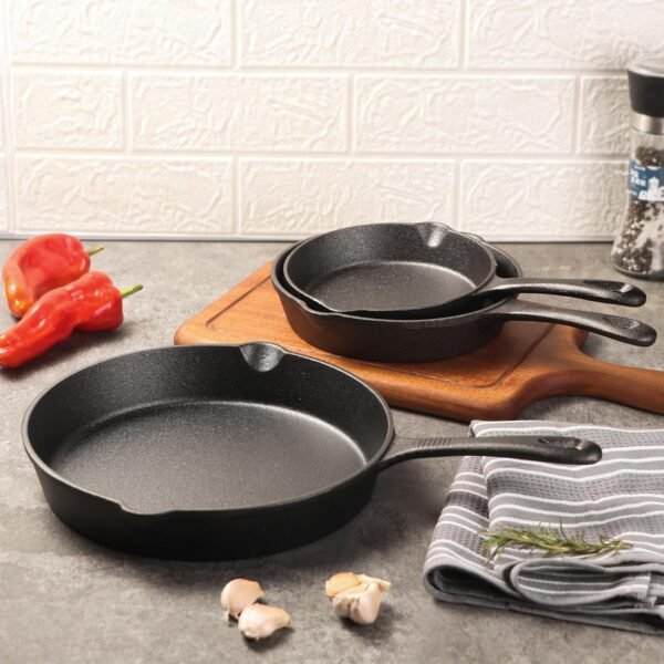 Cast Iron Skillets 3 Piece，Pre-Seasoned Cast Iron Frying Pan，Cast Iron Fry Pan Skillet Set Includes 6.5in，8in，10in Pans，Ideal for Use on any Type of Cooktop，Oven Safe - Image 6