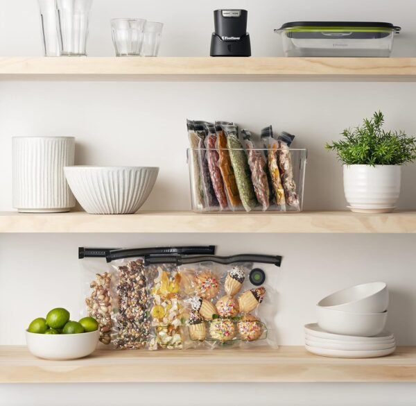 FoodSaver® Reusable Gallon Vacuum Zipper Bags - Image 9