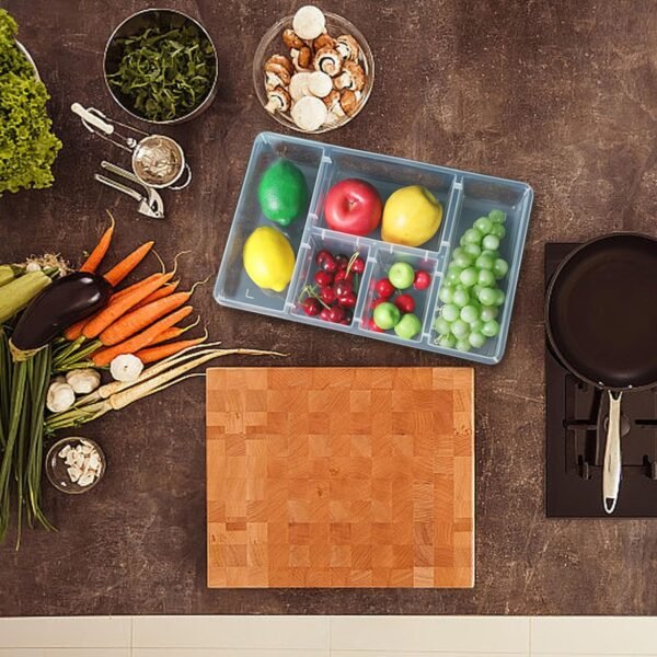 Clearnance Divided Tray with Lid Sealed Fruit Snack Serving Platter Vegetable Storage with 5 Beeswax Reusable Food Wraps (Clear, One Size) - Image 4