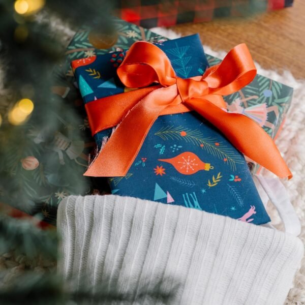 Bee's Wrap Reusable Organic Cotton Fabric Wrapping Paper, Made in the USA, Eco Friendly Furoshiki Gift Wrap, Set of 4 Fabric Wraps, Winter Wonderland - Image 4