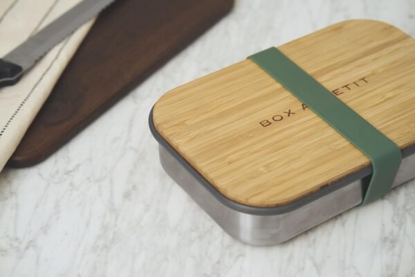 Black+Blum Stainless-Steel Sandwich Box | Plastic Free Meal Prep Lunch Box Food Container with Bamboo Lid, Ocean, 900ml / 30 fl oz - Image 5
