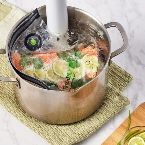 FoodSaver® Reusable Gallon Vacuum Zipper Bags - Image 5