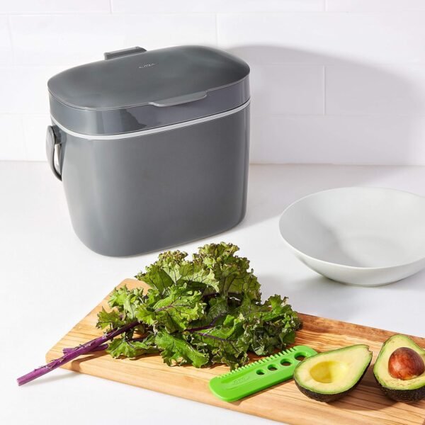 OXO Good Grips EASY-CLEAN COMPOST BIN - CHARCOAL - 1.75 GAL/6.62 L, Plastic, 8.3"L x 10.15"W x 12"H - Image 9