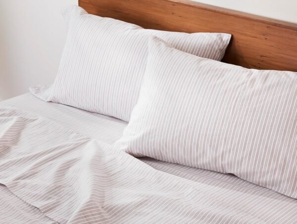 Coyuchi Organic Crinkled Percale Sheet Set, Hazel w/Sedona (Full) - Image 2