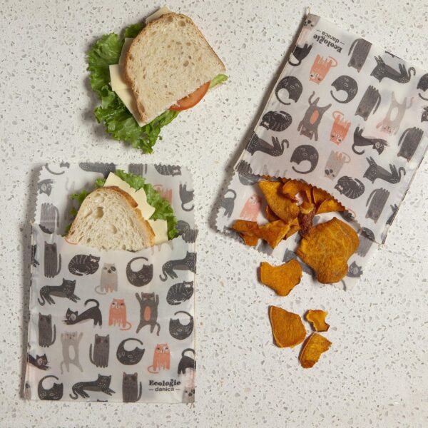 Ecologie by Danica Reusable Beeswax Sandwich Bag Cats, Reusable Food Storage Wrap, W6.5 x L6.5", Set of 2 - Image 4