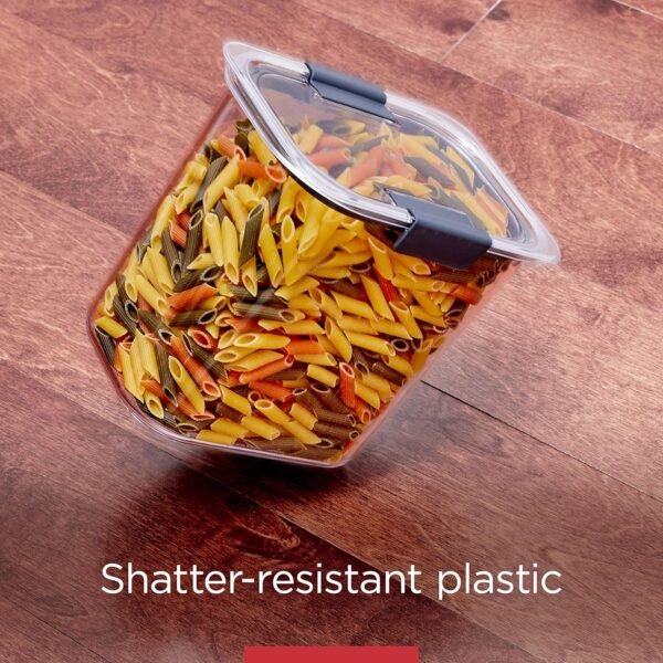 Rubbermaid Brilliance BPA-Free Food Storage Containers with Lids, Airtight, Kitchen and Pantry Organization Set, Includes 3 Containers and Scoops, Clear, 16 cups - Image 4