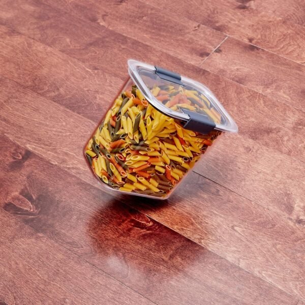 Rubbermaid Brilliance BPA-Free Food Storage Containers with Lids, Airtight, Kitchen and Pantry Organization Set, Includes 3 Containers and Scoops, Clear, 16 cups - Image 12